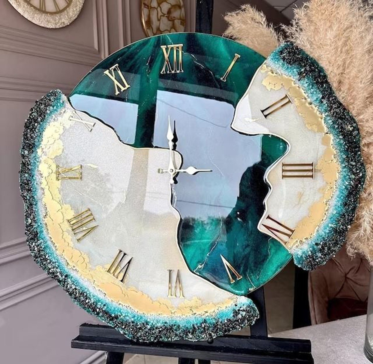 Geode Edge Resin Wall Clock